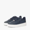 Court-sneaker i kornet læder Court-sneaker i kornet læder