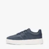 Court-sneaker i kornet læder Court-sneaker i kornet læder
