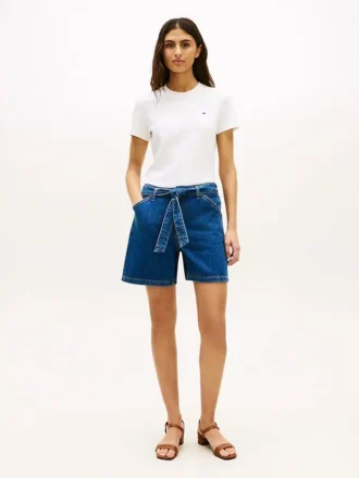 Denimshorts med høj talje og bælte Denimshorts med høj talje og bælte