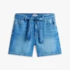 Denimshorts med høj talje og bælte Denimshorts med høj talje og bælte