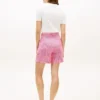 Gingham Seersucker-shorts med bælte Gingham Seersucker-shorts med bælte