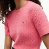 Kortærmet sweater i kabelstrik Kortærmet sweater i kabelstrik