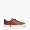 Metallisk logo Pebbled Court Sneaker