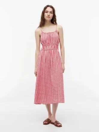 Midi-kjole i linneblanding med gingham-mønster Midi-kjole i linneblanding med gingham-mønster