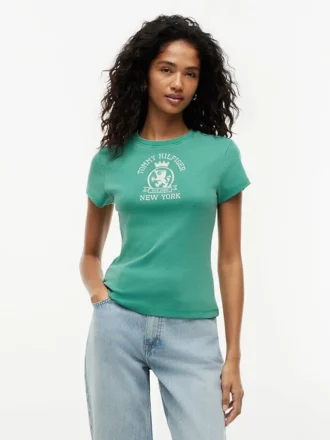 slim fit t shirt med farvet logo 1 2 330x440 - Slim Fit T-shirt med farvet logo