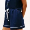 Sovesæt med skjorte og Shorts med kontrastkant Sovesæt med skjorte og Shorts med kontrastkant