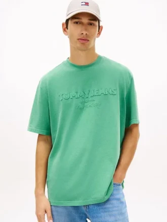 Tommy Jeans T-shirt med slidt logo