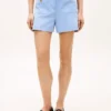Twill-shorts med lommer og guldknapper