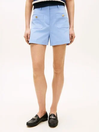 Twill-shorts med lommer og guldknapper Twill-shorts med lommer og guldknapper